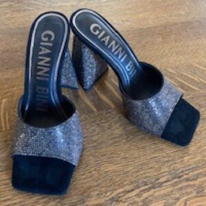 Gianni Bini Black Triangle Heels with Rhinestones